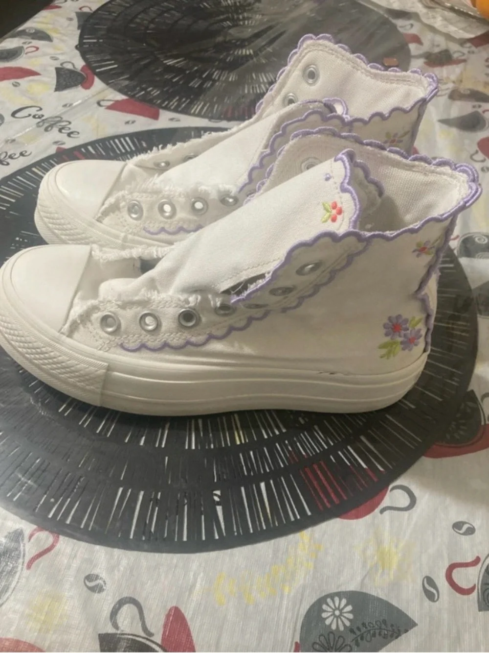 Converse like new